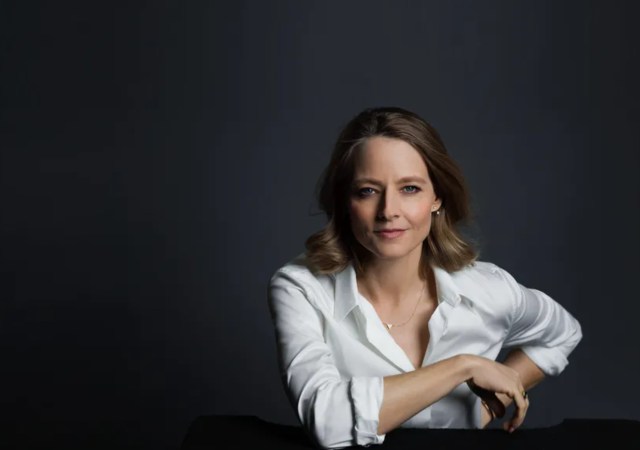 Jodie-Foster-Beyond-the-Magazine