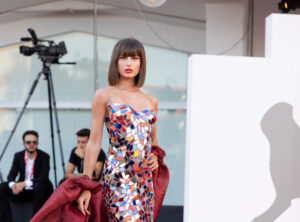 Kiki-Minou-Burlesque-Performer-Red Carpet-Venice-Film-Festival-79