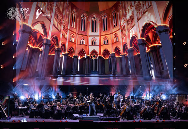 Dubai, musica internazionale, Firdaus Orchestra, concerto online, articolo su Beyond the Magazine