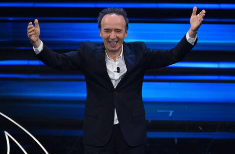 Sanremo 2023: prima serata, grandi nomi tra cui Benigni, Chiara Ferragni, Pooh. presente anche Sergio Mattarella, articolo su Beyond the Magazine