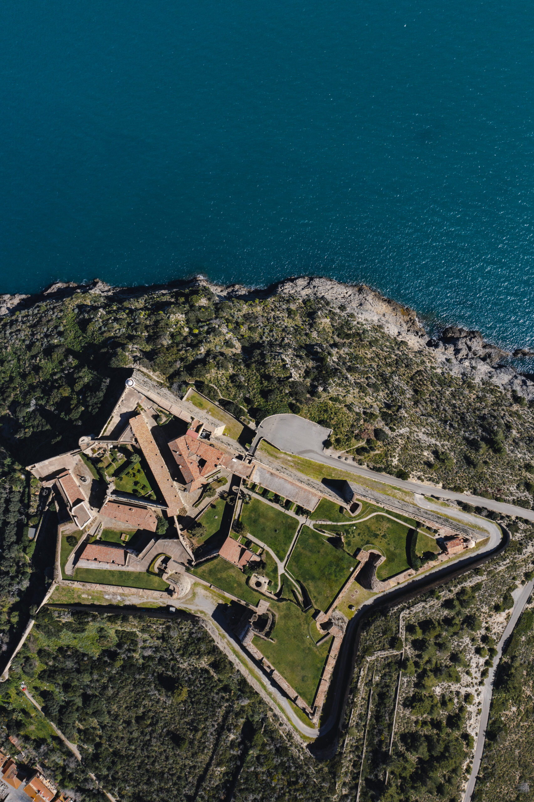 La Roqqa, Porto Ercole, articolo su Beyond the Magazine