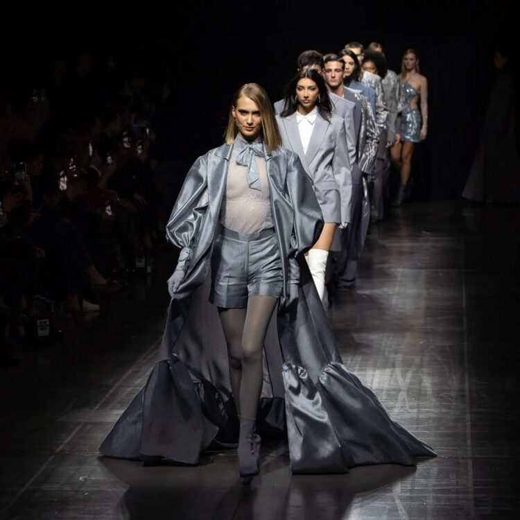 sfilata abiti di michael cinco durante la MFW, articolo su beyond the magazine