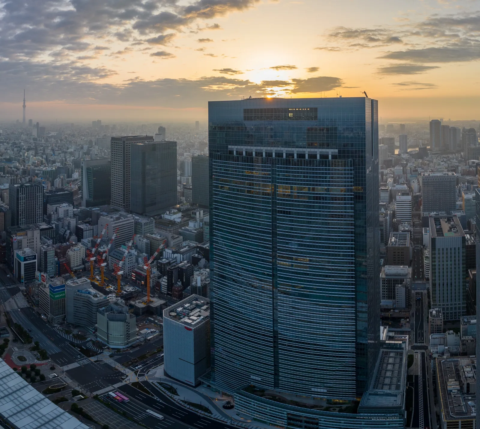 Inaugurazione Bulgari Hotel a Tokyo con grandi ospiti presenti, articolo su Beyond the Magazine