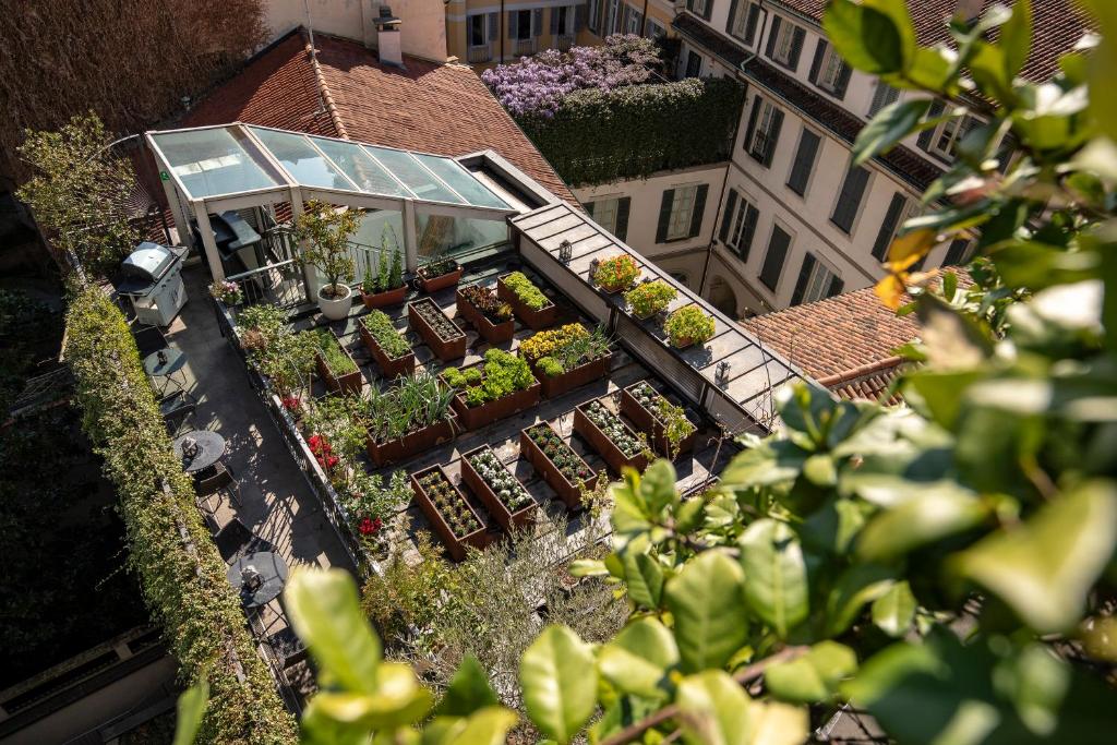Hotel Milano Scala, turismo sostenibile, articolo su Beyond the Magazine