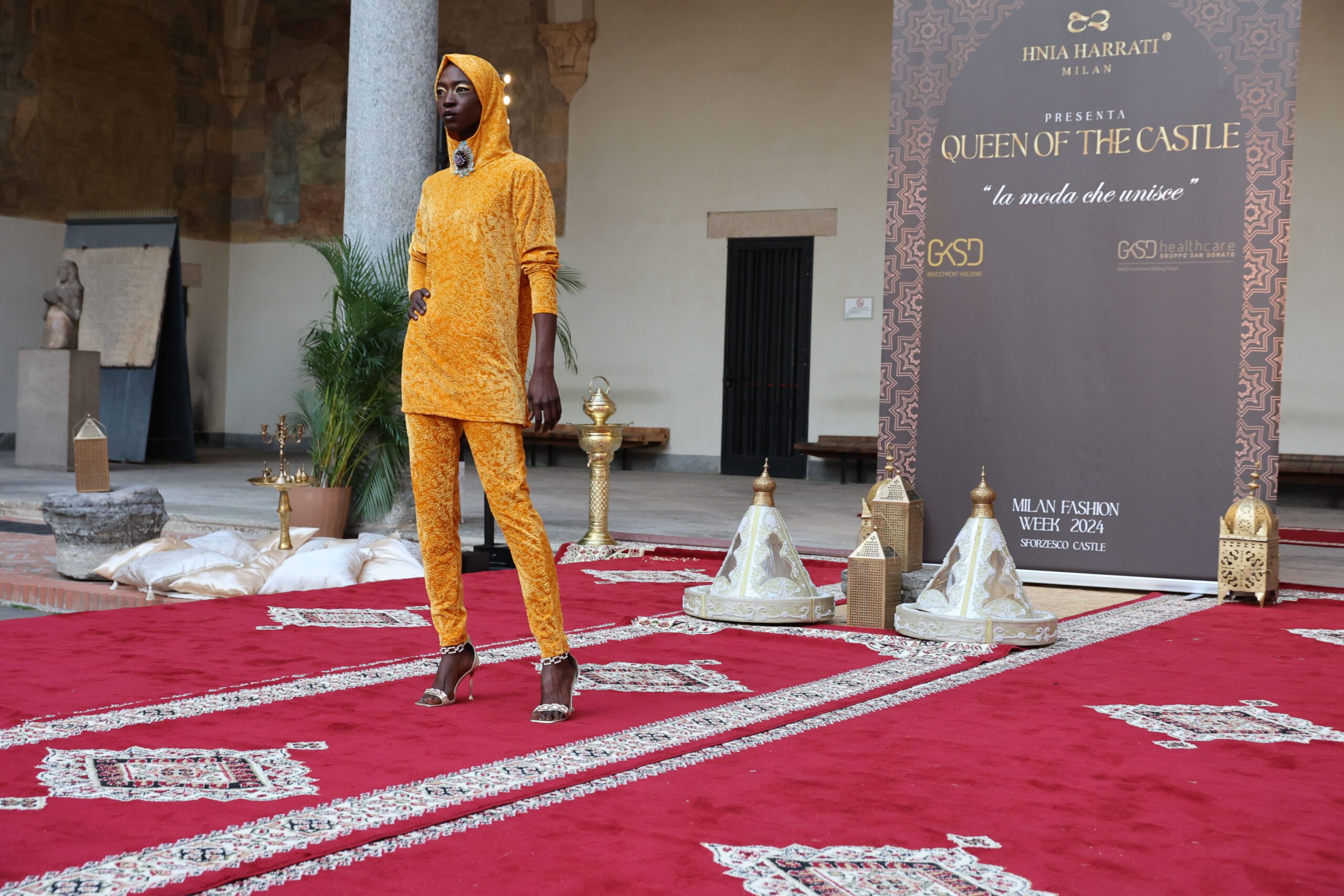 Hnia Harrati SS25, articolo su Beyond the Magazine