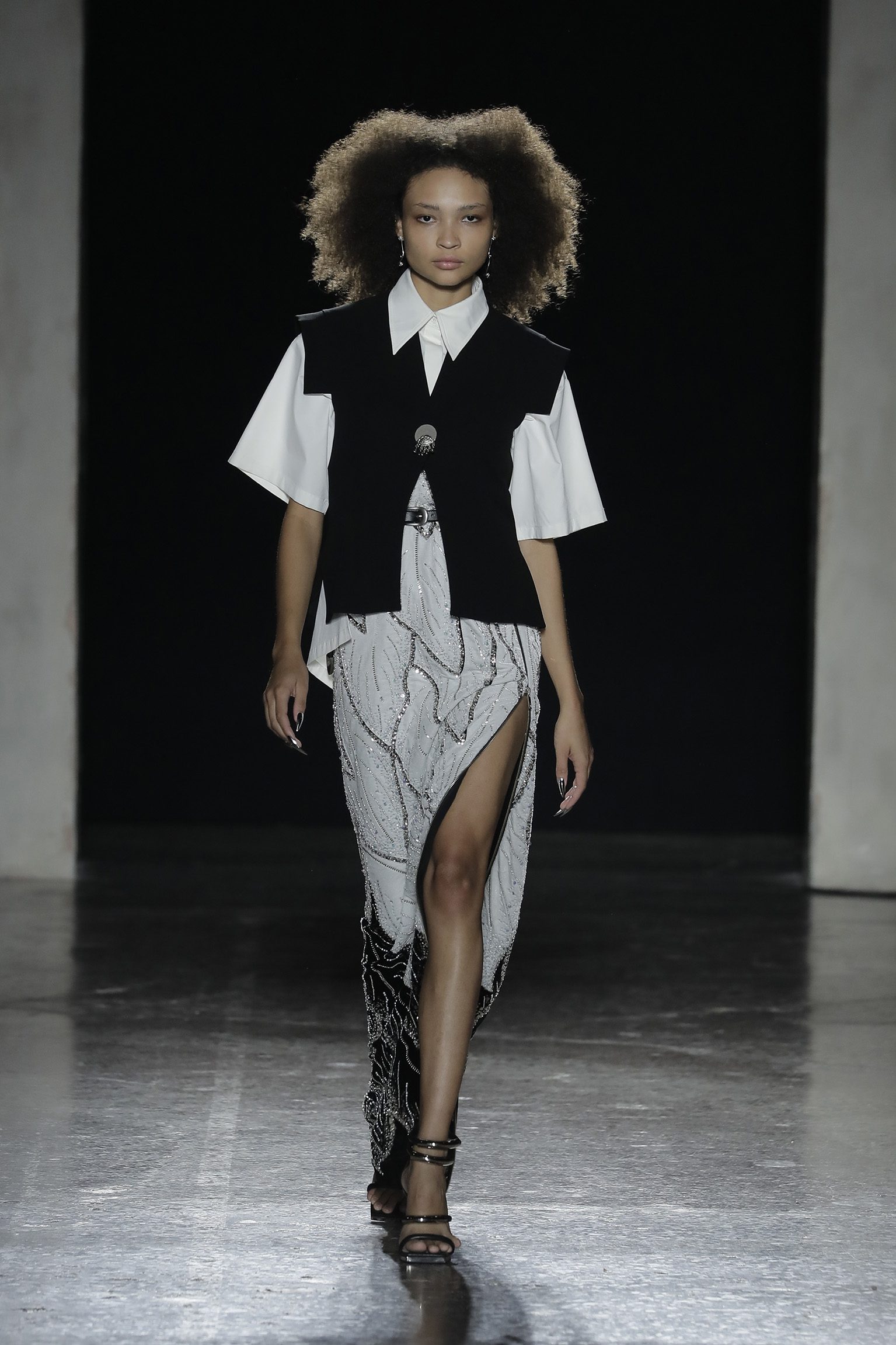 Chicco Mao, articolo su Beyond the Magazine, sfilata, MFW ss25