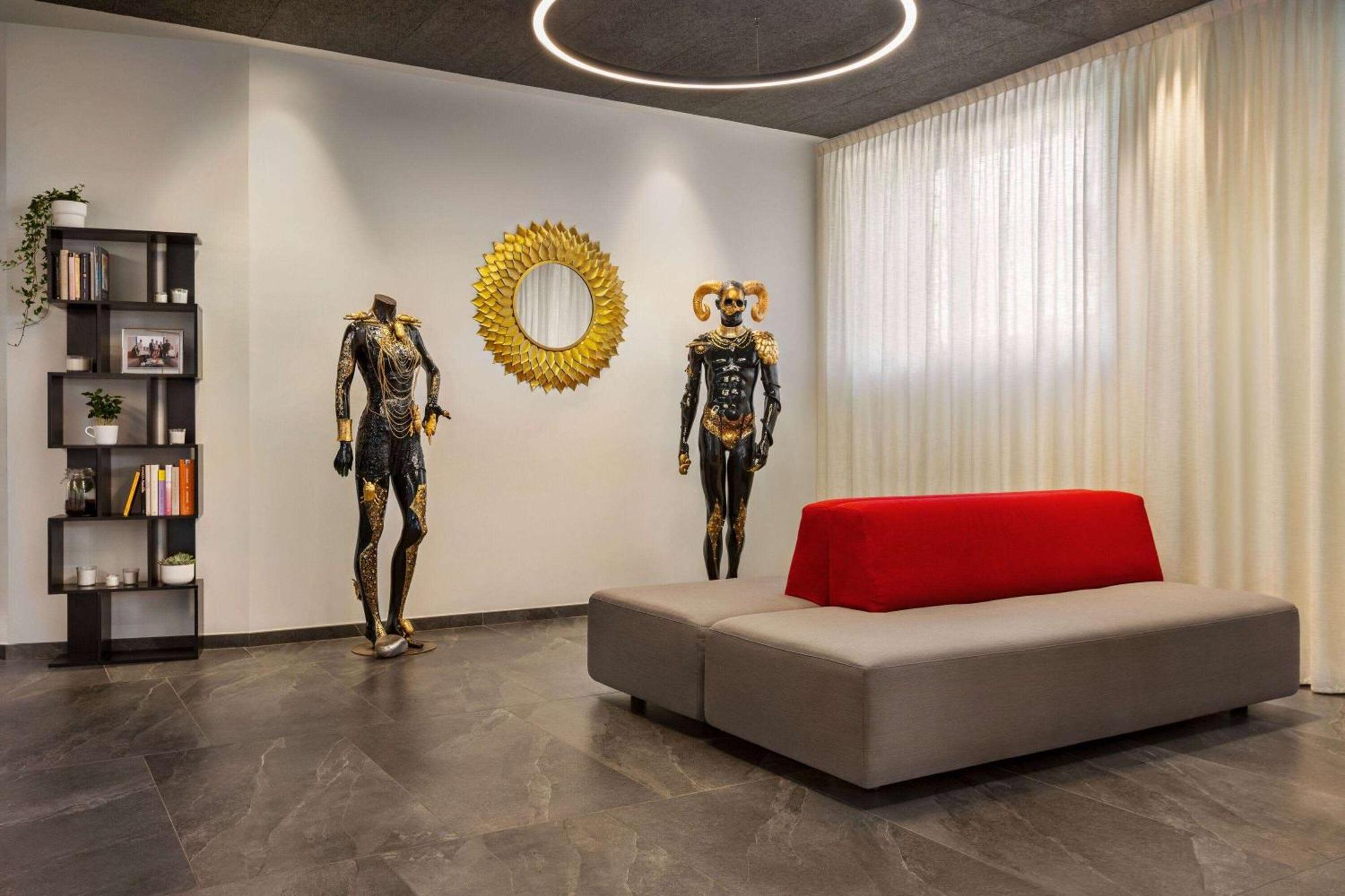 Amedia Hotel Lounge, articolo su Beyond the Magazine