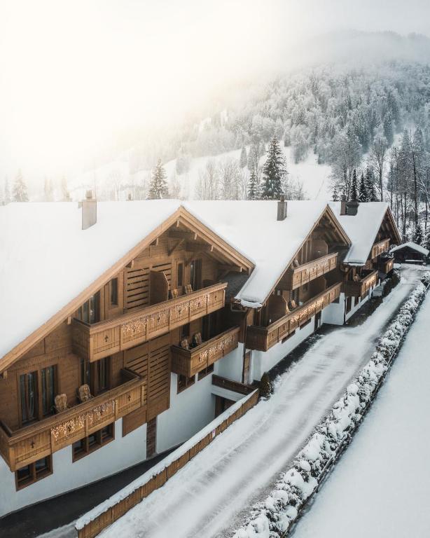 Ultima Hotel Gstaad, articolo su Beyond the Magazine, alpi