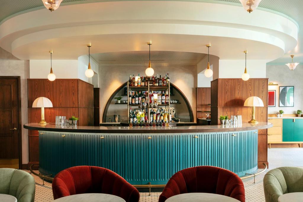 The Hoxton Rome, articolo su Beyond the Magazine, Parioli Punk
