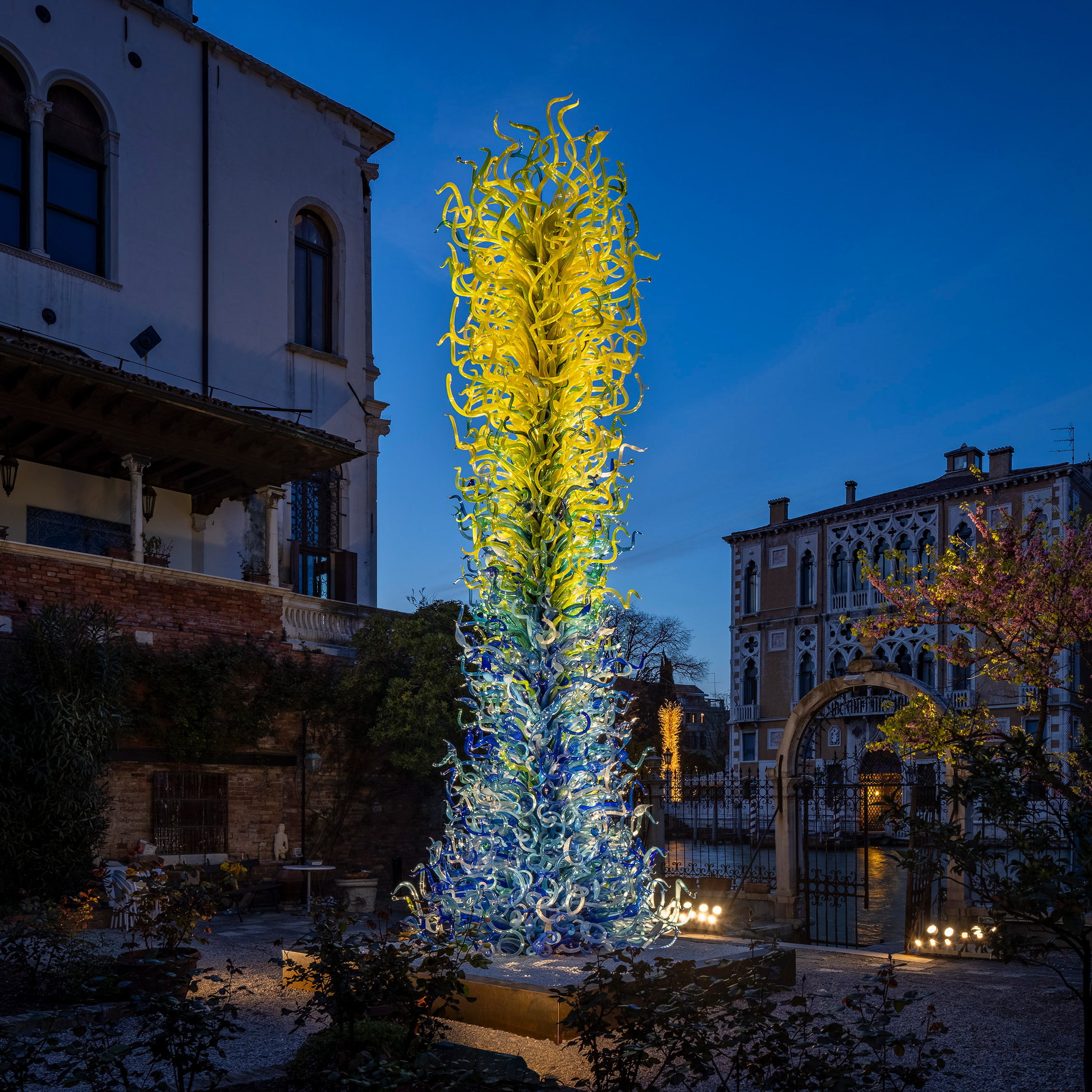 Dale Chihuly | articolo su Beyond the Magazine