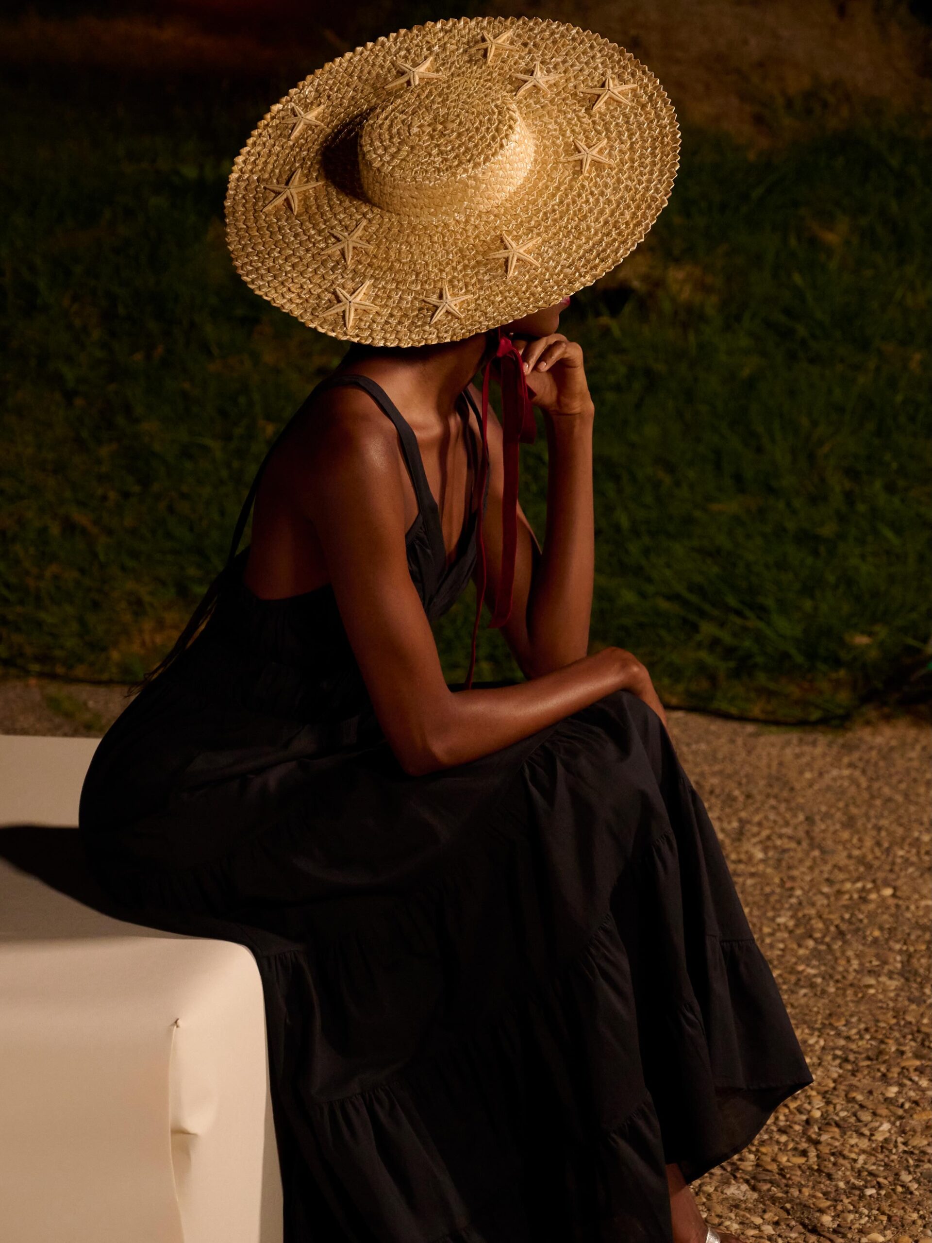 Adlib Ibiza, articolo su Beyond the Magazine